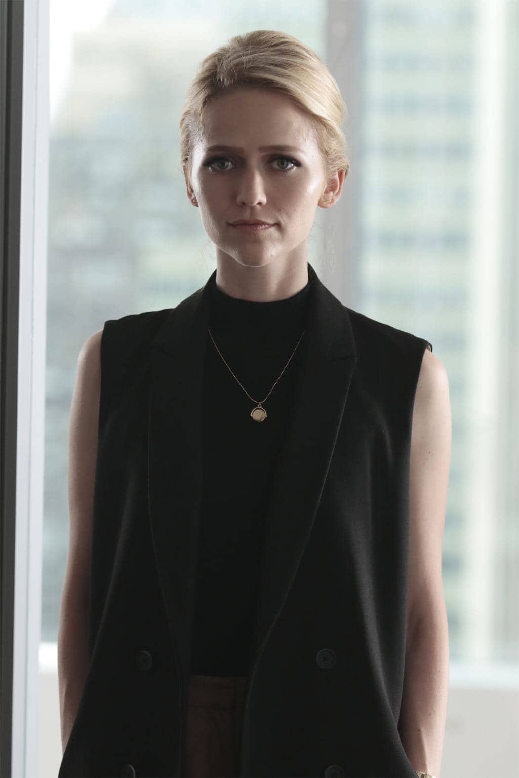 QUANTICO - "KMFORGET" - At the Farm, Harry is still suspicious of Alex and Ryan, and he's determined to learn more about their plan, while Leon is recruited for a special assignment by Owen. Meanwhile, in the future, Alex continues to run from the terrorists but faces her toughest challenge yet when the terrorists corner her on "Quantico," airing SUNDAY, OCTOBER 30 (10:00-11:00 p.m. EDT), on the ABC Television Network. (ABC/Giovanni Rufino) JOHANNA BRADDY