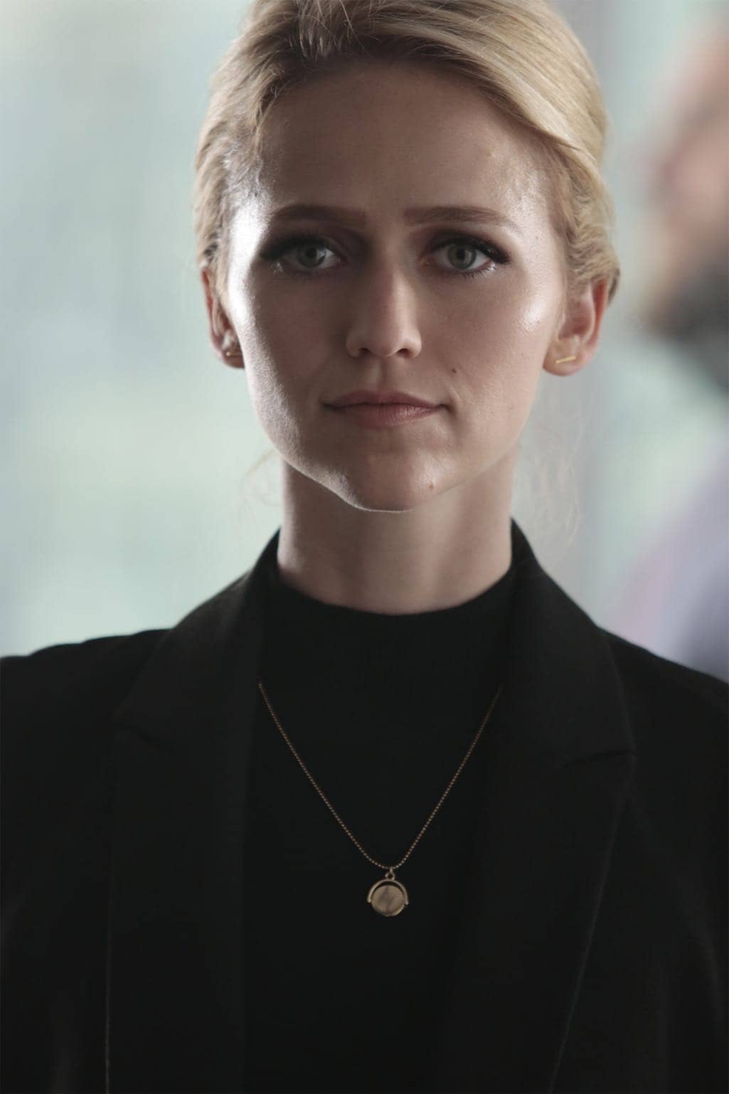 QUANTICO - "KMFORGET" - At the Farm, Harry is still suspicious of Alex and Ryan, and he's determined to learn more about their plan, while Leon is recruited for a special assignment by Owen. Meanwhile, in the future, Alex continues to run from the terrorists but faces her toughest challenge yet when the terrorists corner her on "Quantico," airing SUNDAY, OCTOBER 30 (10:00-11:00 p.m. EDT), on the ABC Television Network. (ABC/Giovanni Rufino) JOHANNA BRADDY