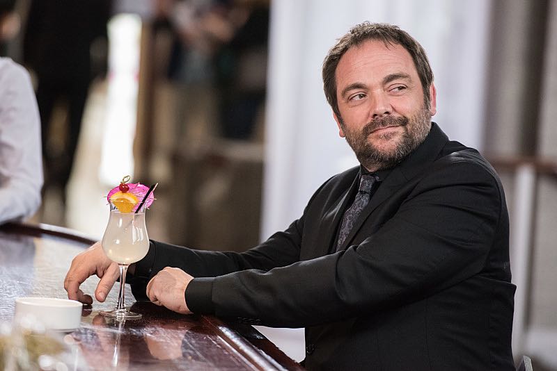Supernatural -- "The Foundry" -- SN1203a_0128.jpg -- Pictured: Mark Sheppard as Crowley -- Photo: Dean Buscher/The CW -- é 2016 The CW Network, LLC. All Rights Reserved