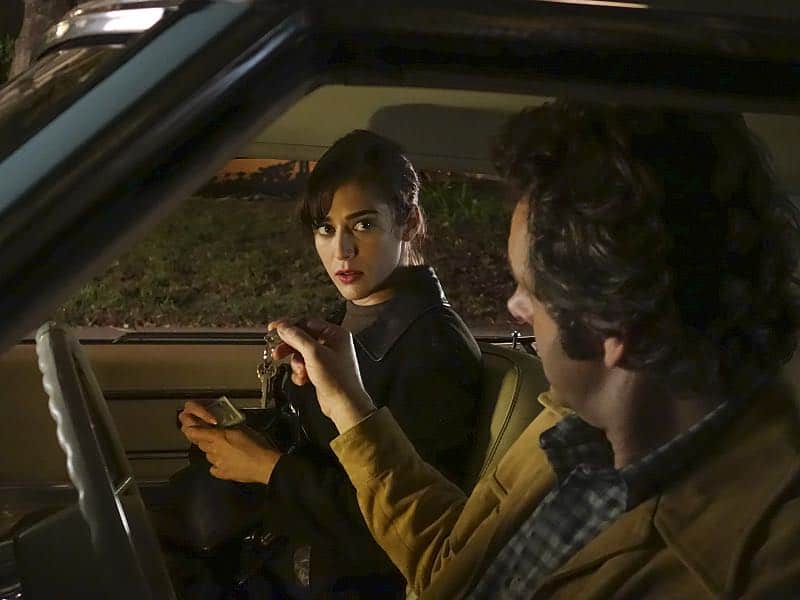Lizzy Caplan as Virginia Johnson and Michael Sheen as Dr. William Masters in Masters of Sex (season 4, episode 8) - Photo: Warren Feldman/SHOWTIME - Photo ID: MastersofSex_408_0125