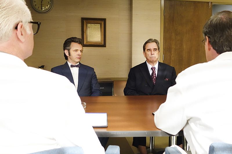 Michael Sheen as Dr. William Masters and Beau Bridges as Barton Scully in Masters of Sex (season 4, episode 7) - Photo: Warren Feldman/SHOWTIME - Photo ID: MastersofSex_407_0394