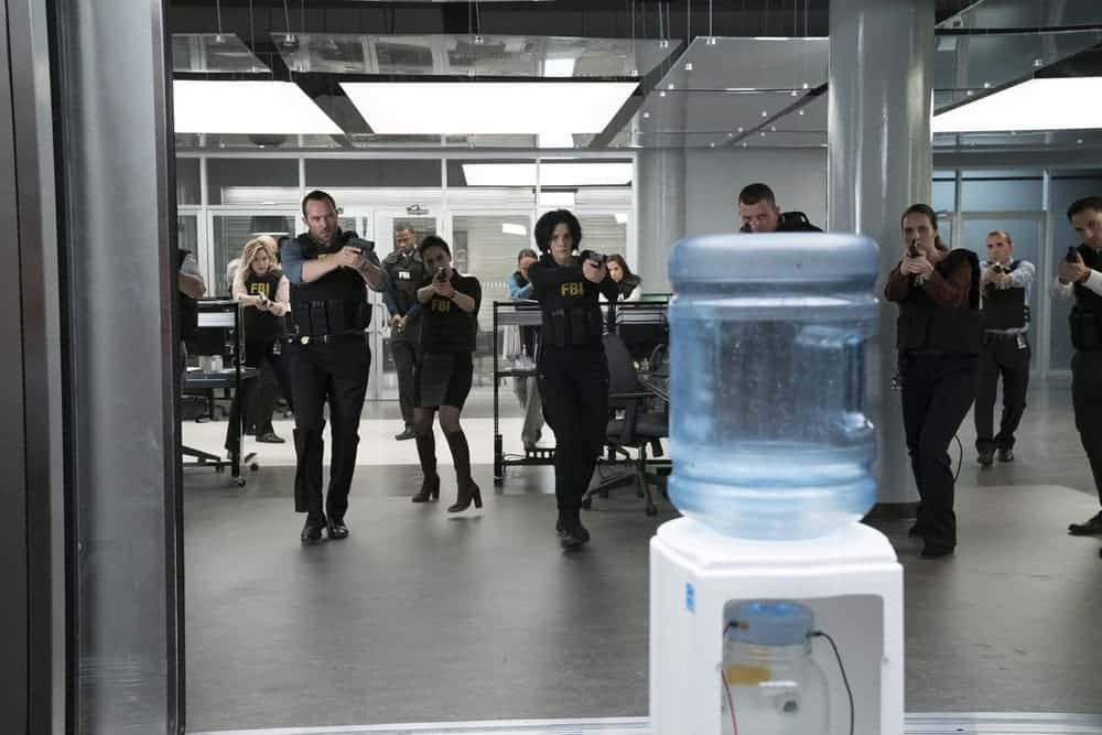 BLINDSPOT -- "Resolves Eleven Myths" Episode 207 -- Pictured: (l-r) Ashley Johnson as Patterson, Sullivan Stapleton as Kurt Weller, Archie Panjabi as Nas Kamal, Jaimie Alexander as Jane Doe -- (Photo by: Virginia Sherwood/NBC)
