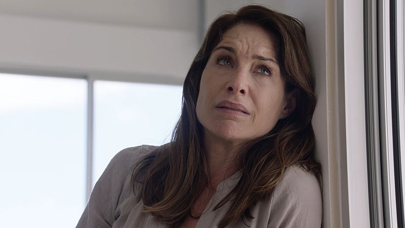 Claire Forlani as Alicia Brown "HÃ
« a'e ke ahi lanakila a Kamaile" -- Five-0 must find McGarrett and Alicia when they are kidnapped by the serial killer they've been hunting, on HAWAII FIVE-0, Friday, Oct. 14 (9:00-10:00 PM, ET/PT), on the CBS Television Network. Former professional football player Otis Wilson guest stars as himself. Pictured: Claire Forlani as Alicia Brown. Photo: CBS é2016 CBS Broadcasting, Inc. All Rights Reserved ("HÃ
« a'e ke ahi lanakila a Kamaile" is Hawaiian for "The Fire of Kamile Rises in Triumph")