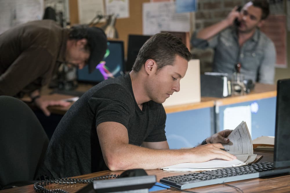 CHICAGO P.D. -- "A War Zone" Episode 404 -- Pictured: Jesse Lee Soffer as Jay Halstead -- (Photo by: Parrish Lewis/NBC)