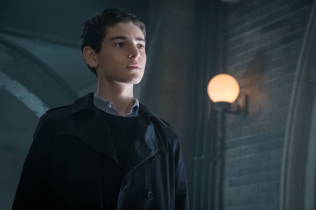 GOTHAM: David Mazouz in the“Mad City: Anything For You” episode of GOTHAM airing Monday, Oct. 17 (8:00-9:01 PM ET/PT) on FOX. ©2016 Fox Broadcasting Co. Cr: Jeff Neumann/FOX.
