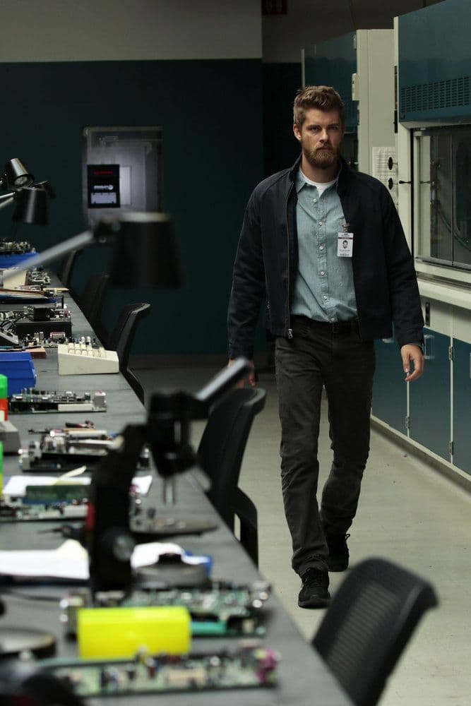 BLINDSPOT-- Her Spys Mind Episode 206 -- Pictured: Luke Mitchell as Roman -- (Photo by: Giovanni Ruffino/NBC)