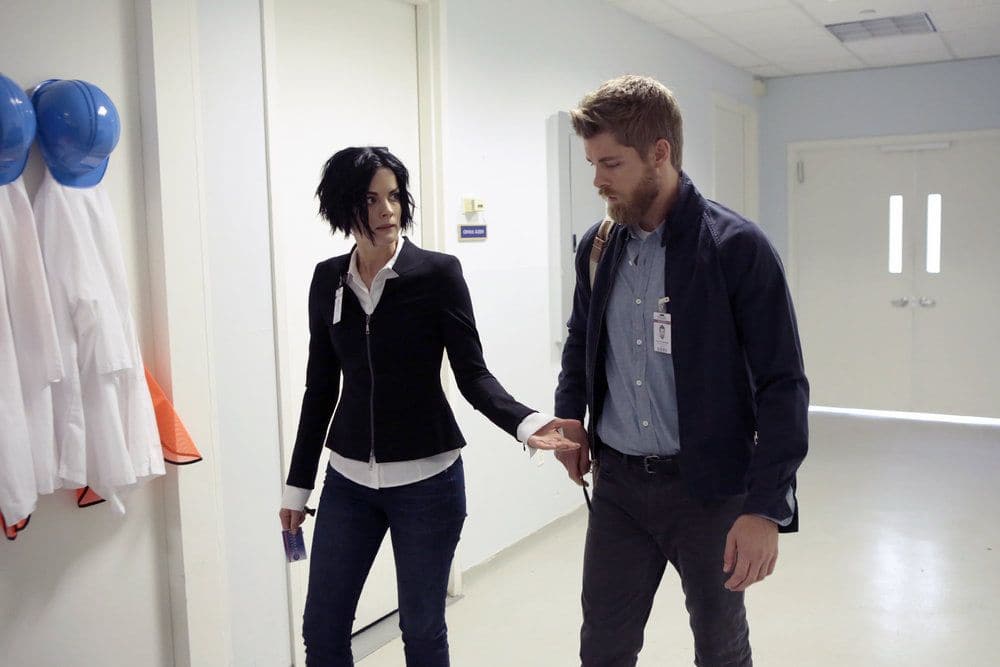 BLINDSPOT-- Her Spys Mind Episode 206 -- Pictured: (l-r) Jaimie Alexander as Jane Doe, Luke Mitchell as Roman -- (Photo by: Giovanni Ruffino/NBC)