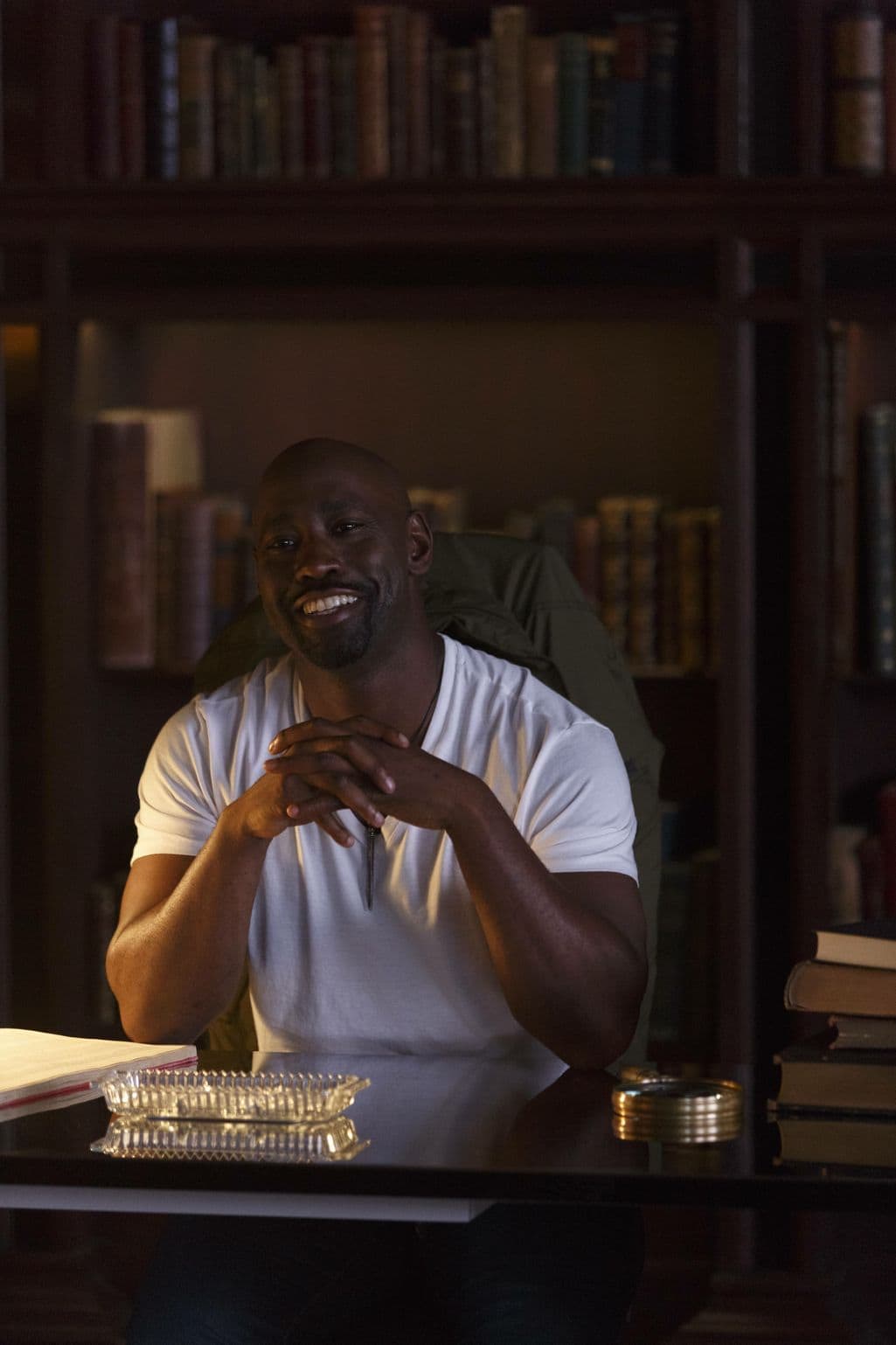 LUCIFER: DB Woodside in the “Sin-Eater” episode of LUCIFER airing Monday, Oct. 10 (9:01-10:00 PM ET/PT) on FOX. ©2016 Fox Broadcasting Co. Cr: Michael Courtney/FOX.