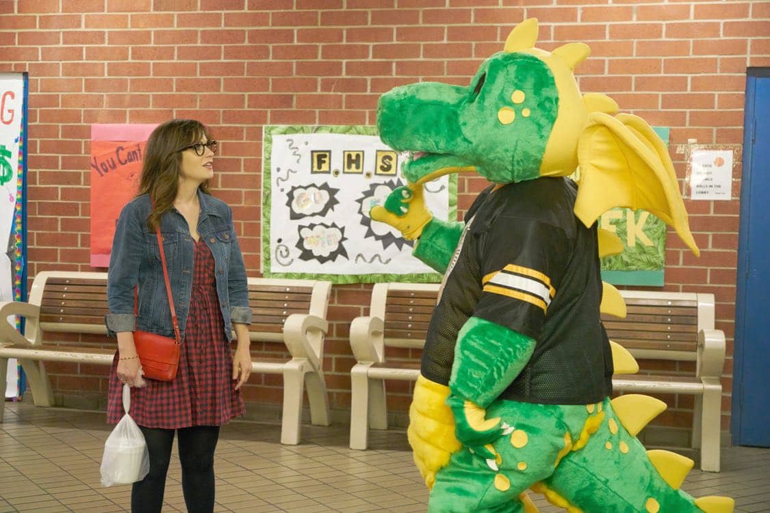 NEW GIRL: Zooey Deschanel in the special "Homecoming" NEW GIRL/BROOKLYN NINE-NINE crossover episode of NEW GIRL airing Tuesday, Oct. 11 (8:31-9:01 PM ET/PT) on FOX. ©2015 Fox Broadcasting Co. Cr: Adam Taylor/FOX