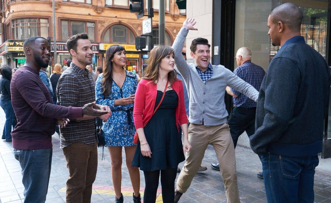 NEW GIRL: L-R: Lamorne Morris, Jake Johnson, Hannah Simone, Zooey Deschanel, Max Greenfield and guest star Damon Wayans, Jr. in the special "Homecoming" NEW GIRL/BROOKLYN NINE-NINE crossover episode of NEW GIRL airing Tuesday, Oct. 11 (8:31-9:01 PM ET/PT) on FOX. ©2015 Fox Broadcasting Co. Cr: Adam Taylor/FOX