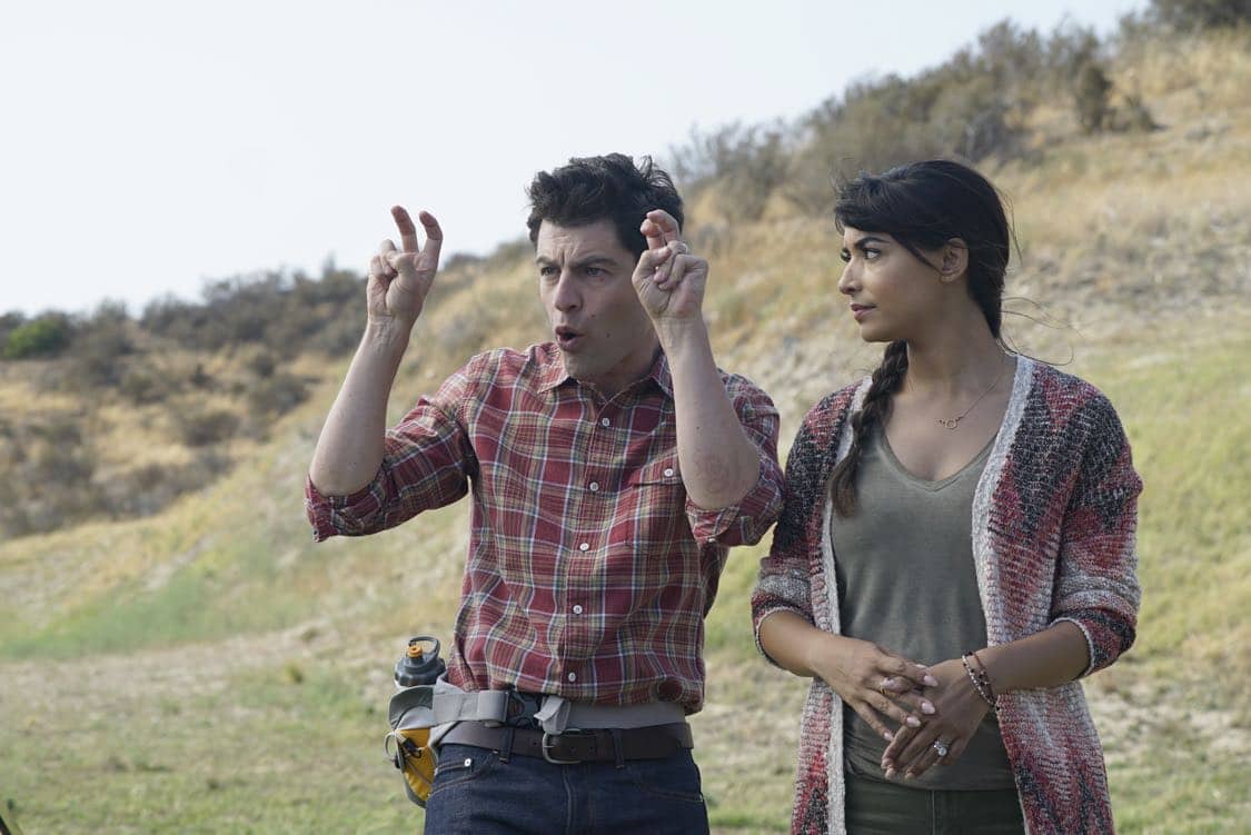 NEW GIRL: L-R: Max Greenfield and Hannah Simone in the " Africa or Retractable S'mores Pole" episode of NEW GIRL airing Tuesday, Oct. 4 (8:30-9:00 PM ET/PT) on FOX. ©2016 Fox Broadcasting Co. Cr: Jennifer Clasen/FOX