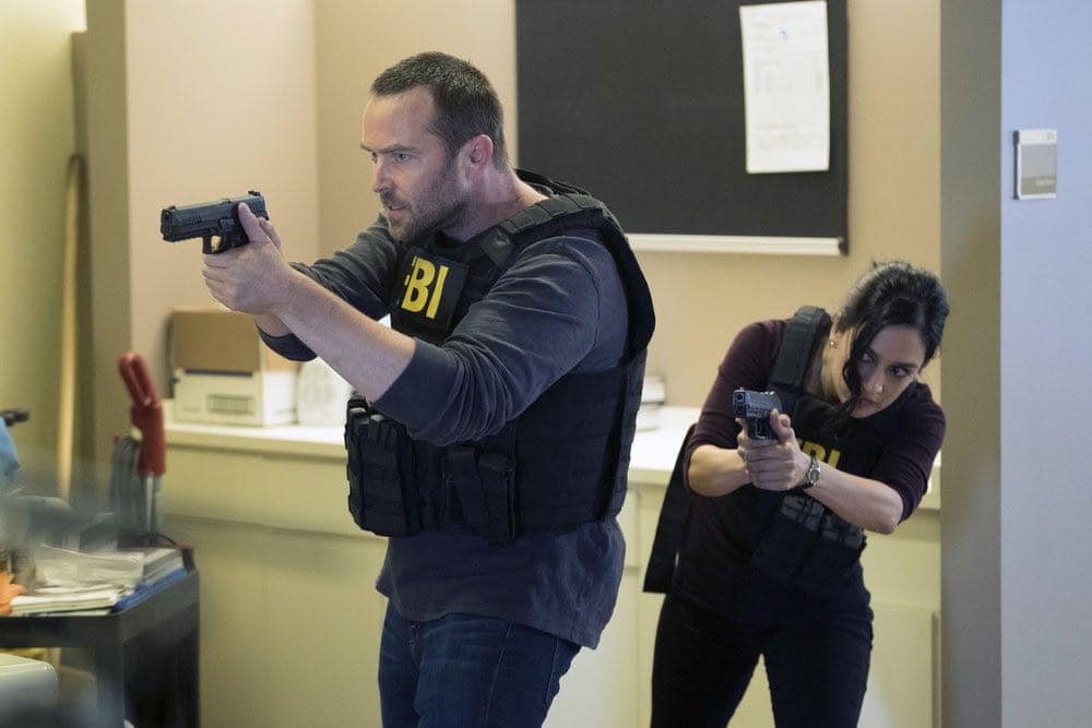BLINDSPOT-- "Condone Untidiest Thefts" Episode 205 -- Pictured: (l-r) Sullivan Stapleton as Kurt Weller, Archie Panjabi as Nas Kamal -- (Photo by: Peter Kramer/NBC)