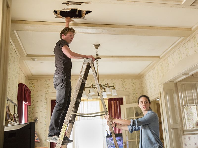 Jeremy Allen White as Lip Gallagher and Emmy Rossum as Fiona Gallagher in Shameless (Season 7, episode 2) - Photo: Cliff Lipson/SHOWTIME - Photo ID: shameless_702_1632