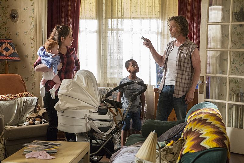 Emma Kenney as Debbie Gallagher and William H. Macy as Frank Gallagher in Shameless (Season 7, episode 2) - Photo: Cliff Lipson/SHOWTIME - Photo ID: shameless_702_1931