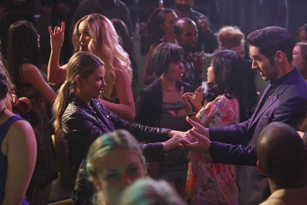 LUCIFER: L-R: Lauren German and Tom Ellis in the “Homewrecker” episode of LUCIFER airing Monday, Nov. 21 (9:01-10:00 PM ET/PT) on FOX. ©2016 Fox Broadcasting Co. Cr: Michael Courtney/FOX. LUCIFER: L-R: Lauren German and Tom Ellis in the “Homewrecker” episode of LUCIFER airing Monday, Nov. 21 (9:01-10:00 PM ET/PT) on FOX. ©2016 Fox Broadcasting Co. Cr: Michael Courtney/FOX.