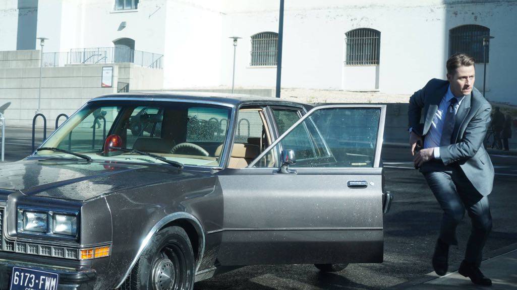 GOTHAM: Ben McKenzie in the “Mad City: Time Bomb” episode of GOTHAM airing Monday, Nov. 21 (8:00-9:01 PM ET/PT) on FOX. Cr: FOX. GOTHAM: Ben McKenzie in the “Mad City: Time Bomb” episode of GOTHAM airing Monday, Nov. 21 (8:00-9:01 PM ET/PT) on FOX. Cr: FOX.