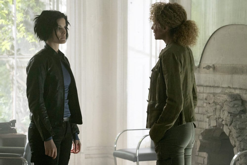 BLINDSPOT -- "Why Let Cooler Pasture Deform" Episode 209 -- Pictured: (l-r) Jaimie Alexander as Jane Doe, Michelle Hurd as Shepherd -- (Photo by: Virginia Sherwood/NBC) BLINDSPOT -- "Why Let Cooler Pasture Deform" Episode 209 -- Pictured: (l-r) Jaimie Alexander as Jane Doe, Michelle Hurd as Shepherd -- (Photo by: Virginia Sherwood/NBC)