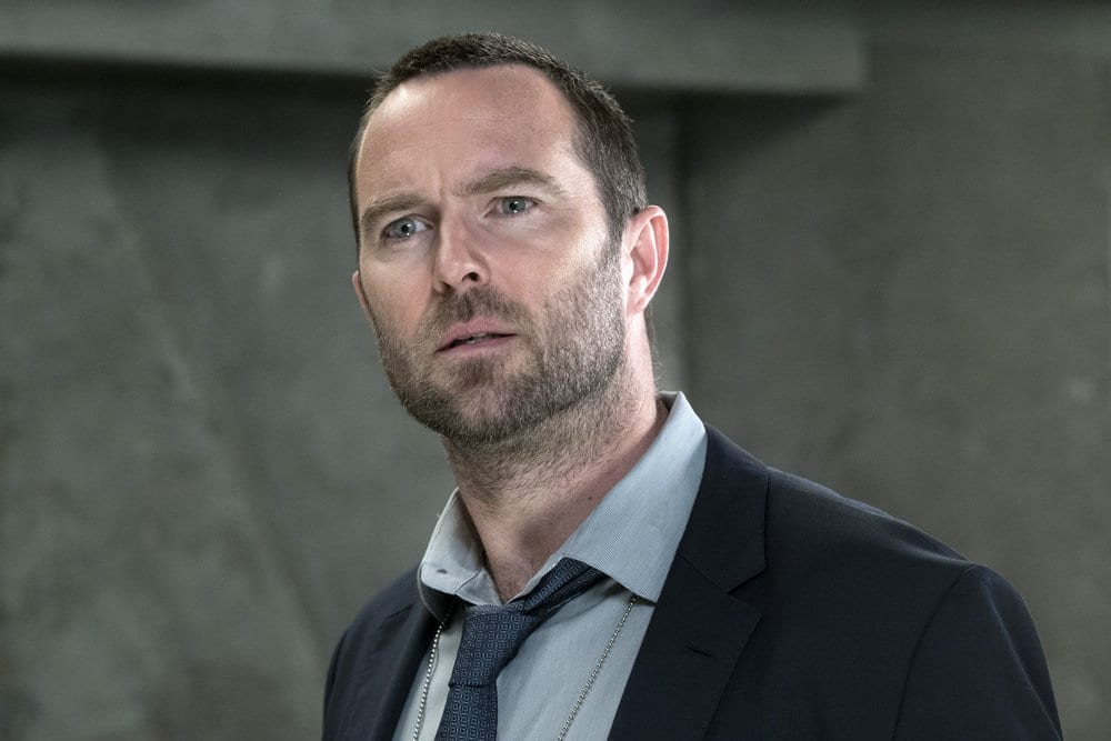 BLINDSPOT -- "Why Let Cooler Pasture Deform" Episode 209 -- Pictured: Sullivan Stapleton as Kurt Weller -- (Photo by: Virginia Sherwood/NBC)