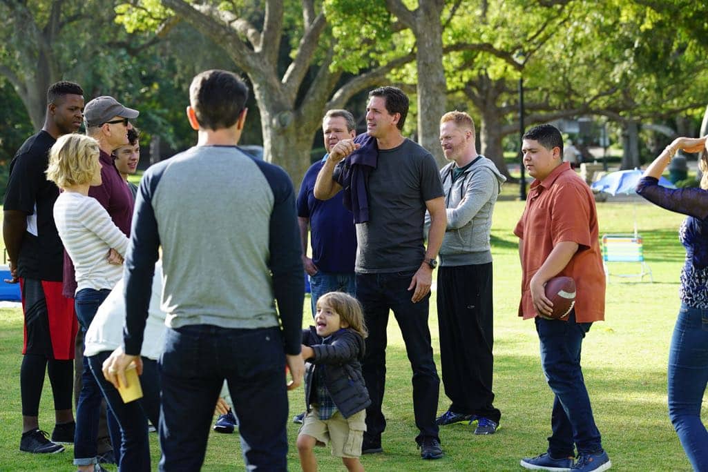 MODERN FAMILY - "Thanksgiving Jamboree" - It's going to be a Thanksgiving jamboree at the Pritchett-Tucker home this year, and Cameron has spared no expense. While Phil tries to get used to Rainer Shine (Nathan Fillion) dating his daughter, Hayley has to break it to her dad that she would rather spend the rest of her holiday with her new boyfriend than staying for the traditional family football game. Meanwhile, Jay has to figure out a way to keep his blood pressure down on one of the most stressful days of the year, as Gloria tries to show Joe that animals are our friends. Finally, Alex and Dwight get to know each other a little better than her Uncle Cam would like, while Mitchell has to stop clowning around and tell Cam the truth, on ABC's "Modern Family," airing on WEDNESDAY, NOVEMBER 16 (9:00-9:31 p.m. EDT). (ABC/Richard Cartwright) WINSTON DUKE, JULIE BOWEN, ED O'NEILL, NOLAN GOULD, JEREMY MAGUIRE, ERIC STONESTREET, STEVEN LEVITAN (DIRECTOR/EXECUTIVE PRODUCER), JESSE TYLER FERGUSON, RICO RODRIGUEZ