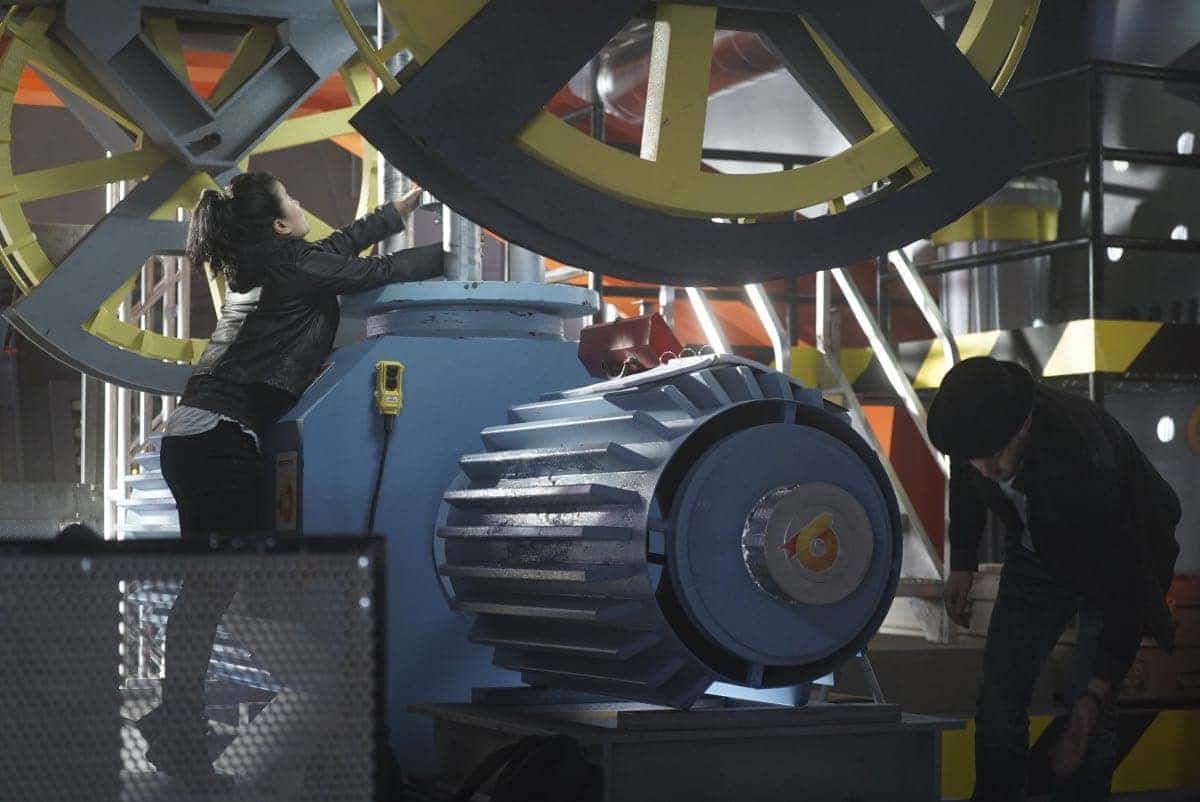 "Broken Wind" -- While on a mission to repair a turbine at a wind farm, Team Scorpion must race to save Paige and Happy before the cable holding the gondola they are in snaps and sends them plummeting to the ground, on SCORPION, Monday, March 20 (10:00-11:00 PM, ET/PT) on the CBS Television Network. Pictured: Jadyn Wong, Eddie Kaye Thomas. Photo: Monty Brinton/CBS é2017 CBS Broadcasting, Inc. All Rights Reserved