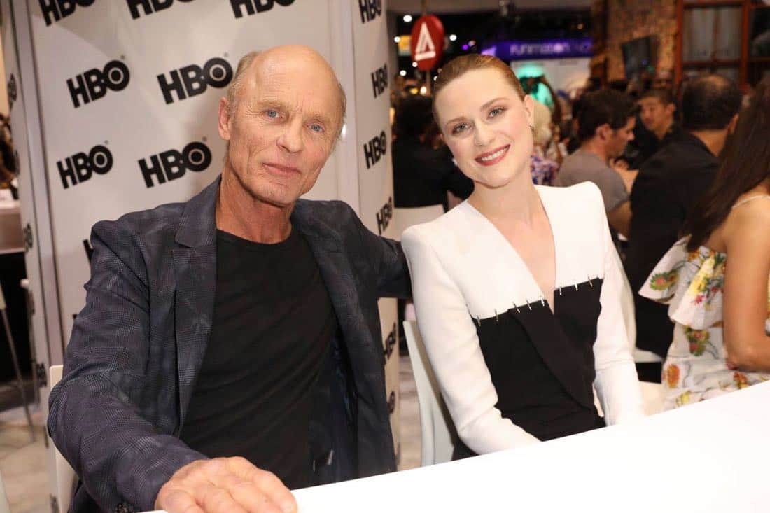 WESTWORLD stars Ed Harris and Evan Rachel Wood visit the Warner Bros. booth at Comic-Con 2017 on Saturday, July 22. #WBSDCC (© 2017 WBEI. All Rights Reserved) WESTWORLD stars Ed Harris and Evan Rachel Wood visit the Warner Bros. booth at Comic-Con 2017 on Saturday, July 22. #WBSDCC (© 2017 WBEI. All Rights Reserved)