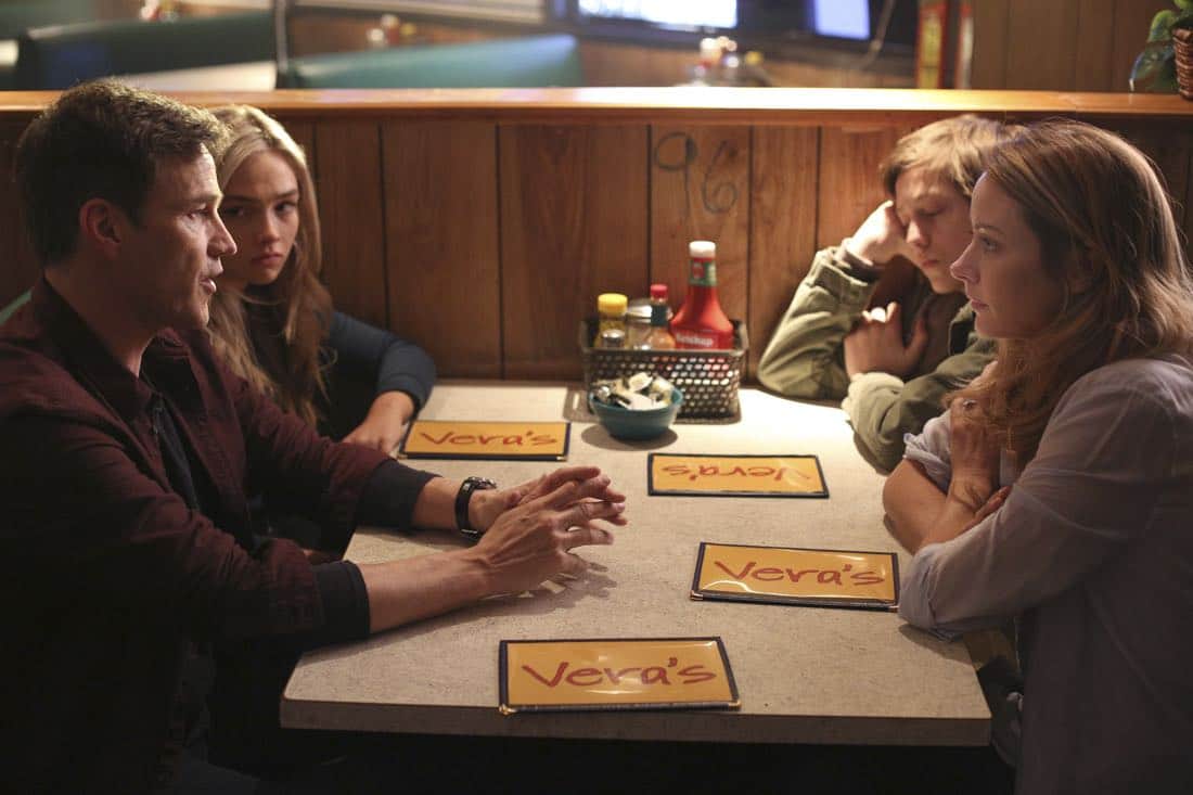 THE GIFTED: L-R: Stephen Moyer, Natalie Alyn Lind, Percy Hynes White and Amy Acker in THE GIFTED premiering this fall on FOX. ©2017 Fox Broadcasting Co. Cr: Ryan Green/FOX