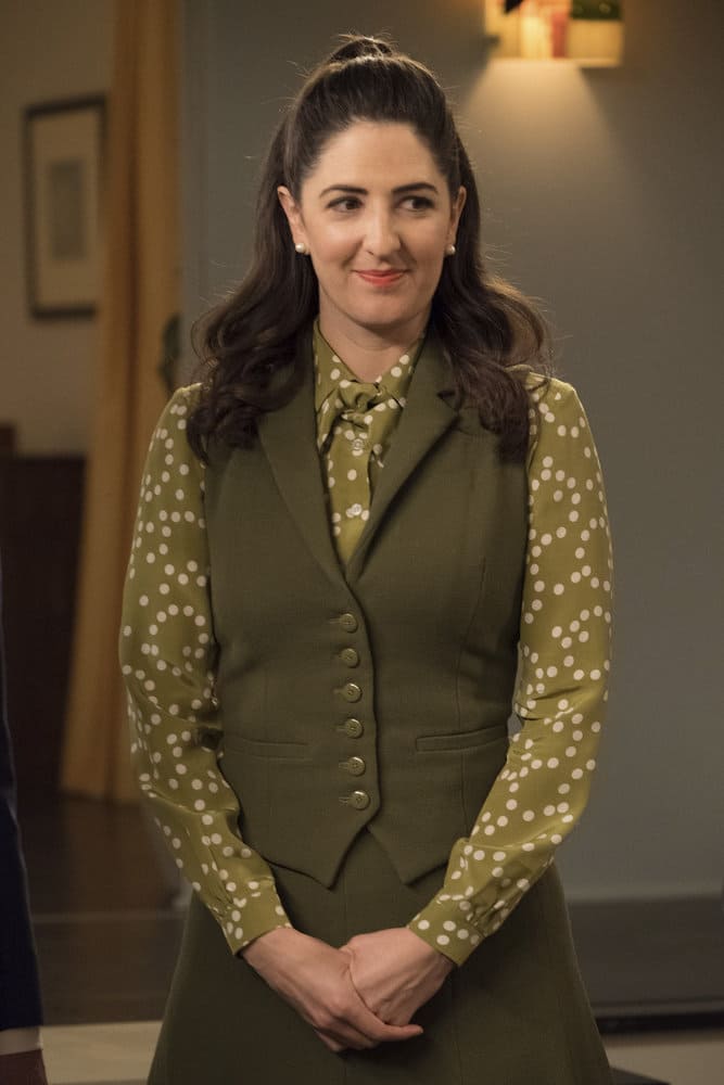 THE GOOD PLACE -- "Everything is Great!" Episode 201 -- Pictured: D'Arcy Carden as Janet -- (Photo by: Colleen Hayes/NBC) THE GOOD PLACE -- "Everything is Great!" Episode 201 -- Pictured: D'Arcy Carden as Janet -- (Photo by: Colleen Hayes/NBC)