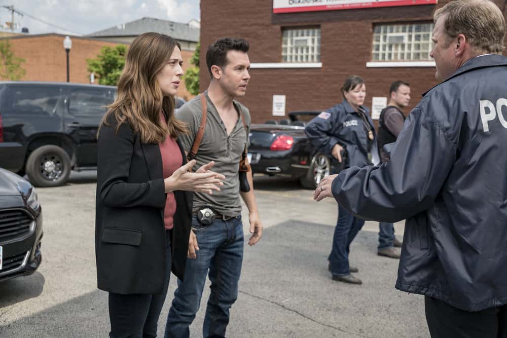 CHICAGO P.D. -- "Promise" Episode 503 -- Pictured: (l-r) Marina Squerciati as Kim Burgess, Jon Seda as Antonio Dawson -- (Photo by: Matt Dinerstein/NBC) CHICAGO P.D. -- "Promise" Episode 503 -- Pictured: (l-r) Marina Squerciati as Kim Burgess, Jon Seda as Antonio Dawson -- (Photo by: Matt Dinerstein/NBC)