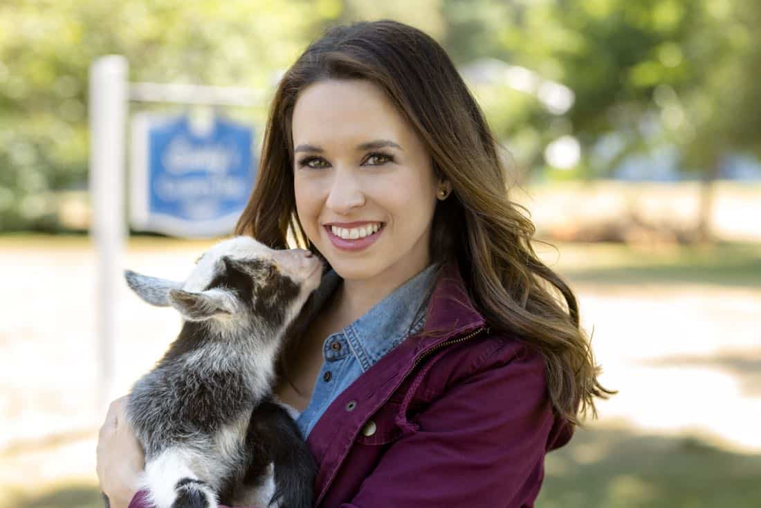 ALL-OF-MY-HEART-INN-LOVE-Lacey-Chabert