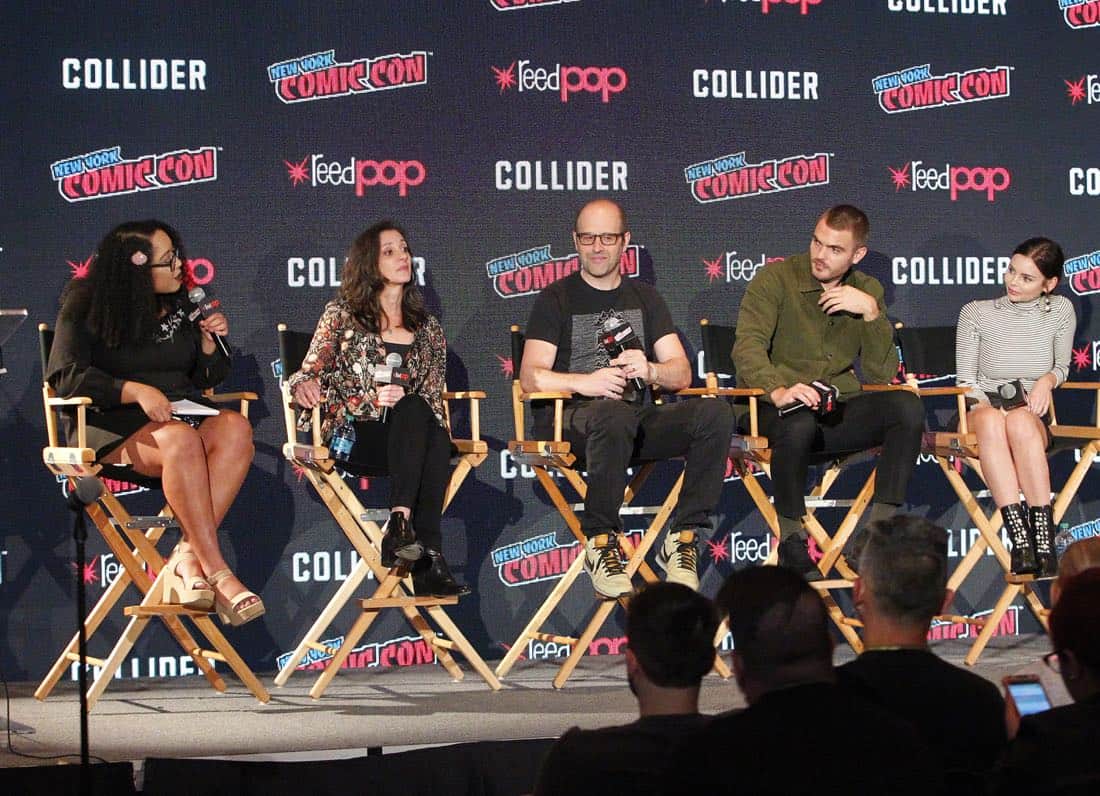 NY COMIC-CON 2017 - SIREN - Freeform’s genre programming was out in full force at this year’s New York Comic Con on Saturday, October 7th with executive producers and cast from the hit series “Shadowhunters,” “Beyond,” and new original series “Siren.” (Freeform/Lou Rocco) ARIANA ROMERO, EMILY WHITESELL (EXECUTIVE PRODUCER), ERIC WALD (EXECUTIVE PRODUCER), ALEX ROE, ELINE POWELL NY COMIC-CON 2017 - SIREN - Freeform’s genre programming was out in full force at this year’s New York Comic Con on Saturday, October 7th with executive producers and cast from the hit series “Shadowhunters,” “Beyond,” and new original series “Siren.” (Freeform/Lou Rocco) ARIANA ROMERO, EMILY WHITESELL (EXECUTIVE PRODUCER), ERIC WALD (EXECUTIVE PRODUCER), ALEX ROE, ELINE POWELL