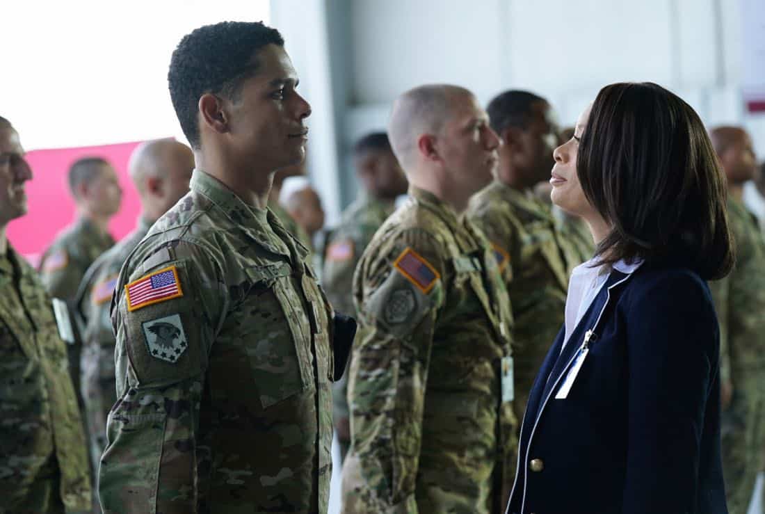 Valor -- "Esprit de Corps" -- Image Number: VAL102a_0264.jpg -- Pictured (L-R): Charlie Barnett as Ian and Valarie Pettiford as Simone Porter -- Photo: Quantrell Colbert/The CW -- é 2017 The CW Network, LLC. All Rights Reserved.