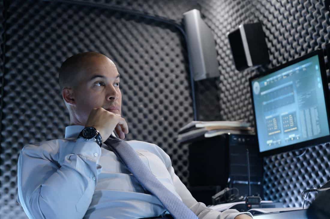 THE GIFTED: Coby Bell in the "eXodus" episode of THE GIFTED airing Monday, Oct. 16 (9:00-10:00 PM ET/PT) on FOX. ©2017 Fox Broadcasting Co. Cr: Eliza Morse/FOX