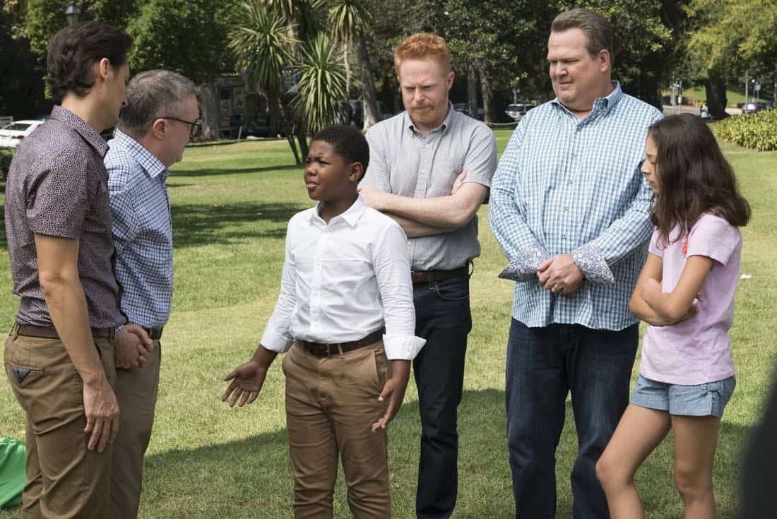 MODERN FAMILY - "Sex, Lies & Kickball" - Jay's best friend, Shorty, is back from Costa Rica and stays at the house so they can catch up and reconnect. However, Shorty is spending more time with Gloria and seems to be avoiding Jay. Meanwhile, Alex is ready to shed her good-girl image and is going to prove to Claire that her relationship with Ben is definitely a sexual relationship, on "Modern Family," WEDNESDAY, OCTOBER 18 (9:00-9:31 p.m. EDT), on The ABC Television Network. (ABC/Ron Tom) CHRISTIAN BARILLAS, NATHAN LANE, CEDRIC JOE, JESSE TYLER FERGUSON, ERIC STONESTREET, AUBREY ANDERSON-EMMONS