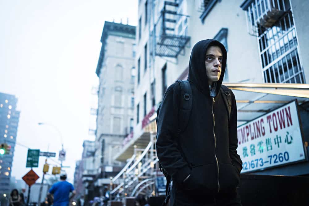 MR. ROBOT -- "eps3.1_undo.gz" Episode 302 -- Pictured: Rami Malek as Elliot Alderson -- (Photo by: Michael Parmelee/USA Network)