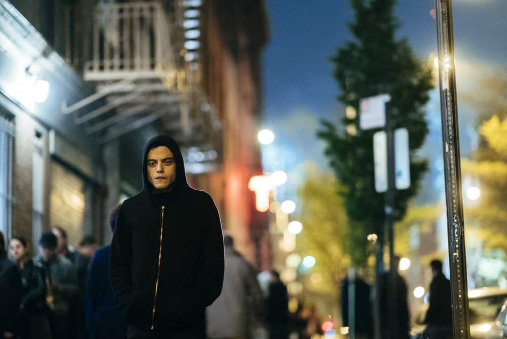 MR. ROBOT -- "eps3.1_undo.gz" Episode 302 -- Pictured: Rami Malek as Elliot Alderson -- (Photo by: Michael Parmelee/USA Network)