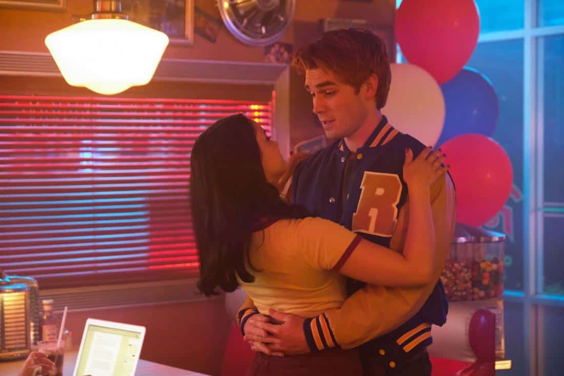 Riverdale -- "Chapter Fifteen: Nighthawks" -- Image Number: RVD202b_0107.jpg -- Pictured (L-R): Camila Mendes as Veronica Lodge and KJ Apa as Archie Andrews -- Photo: Bettina Strauss /The CW -- é 2017 The CW Network. All Rights Reserved Riverdale -- "Chapter Fifteen: Nighthawks" -- Image Number: RVD202b_0107.jpg -- Pictured (L-R): Camila Mendes as Veronica Lodge and KJ Apa as Archie Andrews -- Photo: Bettina Strauss /The CW -- é 2017 The CW Network. All Rights Reserved