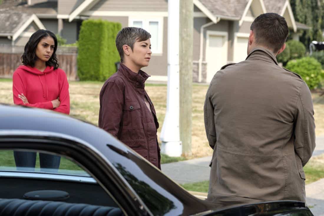 Supernatural -- "Patience" -- Image Number: SN1303a_0139b.jpg -- Pictured (L-R): Clark Backo as Patience, Kim Rhodes as Jody Mills, Jensen Ackles as Dean -- Photo: Bettina Strauss/The CW -- é 2017 The CW Network, LLC All Rights Reserved. Supernatural -- "Patience" -- Image Number: SN1303a_0139b.jpg -- Pictured (L-R): Clark Backo as Patience, Kim Rhodes as Jody Mills, Jensen Ackles as Dean -- Photo: Bettina Strauss/The CW -- é 2017 The CW Network, LLC All Rights Reserved.