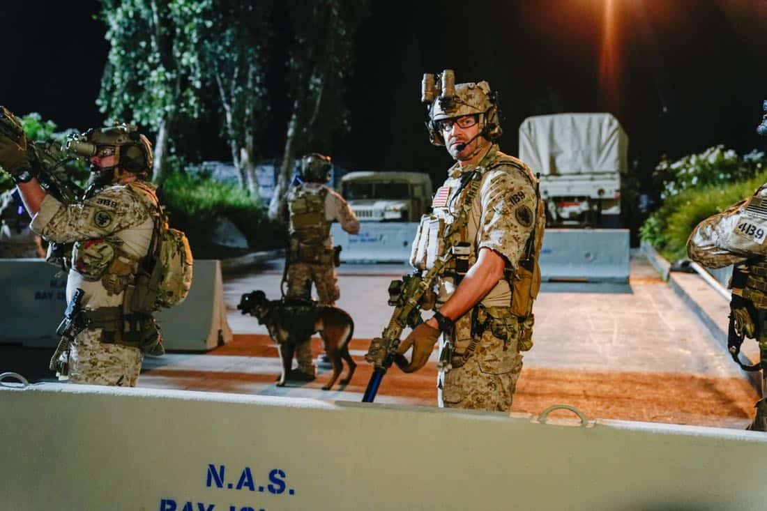 "The Spinning Wheel" -- The SEAL Team must work with Jason's longtime rival, Beau Fuller (Sharif Atkins), and his team to plan and perfect a raid under the watchful eye of top military brass. Also, Clay delivers solemn news to a teammate's next of kin, on SEAL TEAM, Wednesday, Nov. 1 (9:00-10:00 PM, ET/PT) on the CBS Television Network. Pictured: David Boreanaz as Jason Hayes. Photo: Erik Voake/CBS é2017 CBS Broadcasting, Inc. All Rights Reserved
