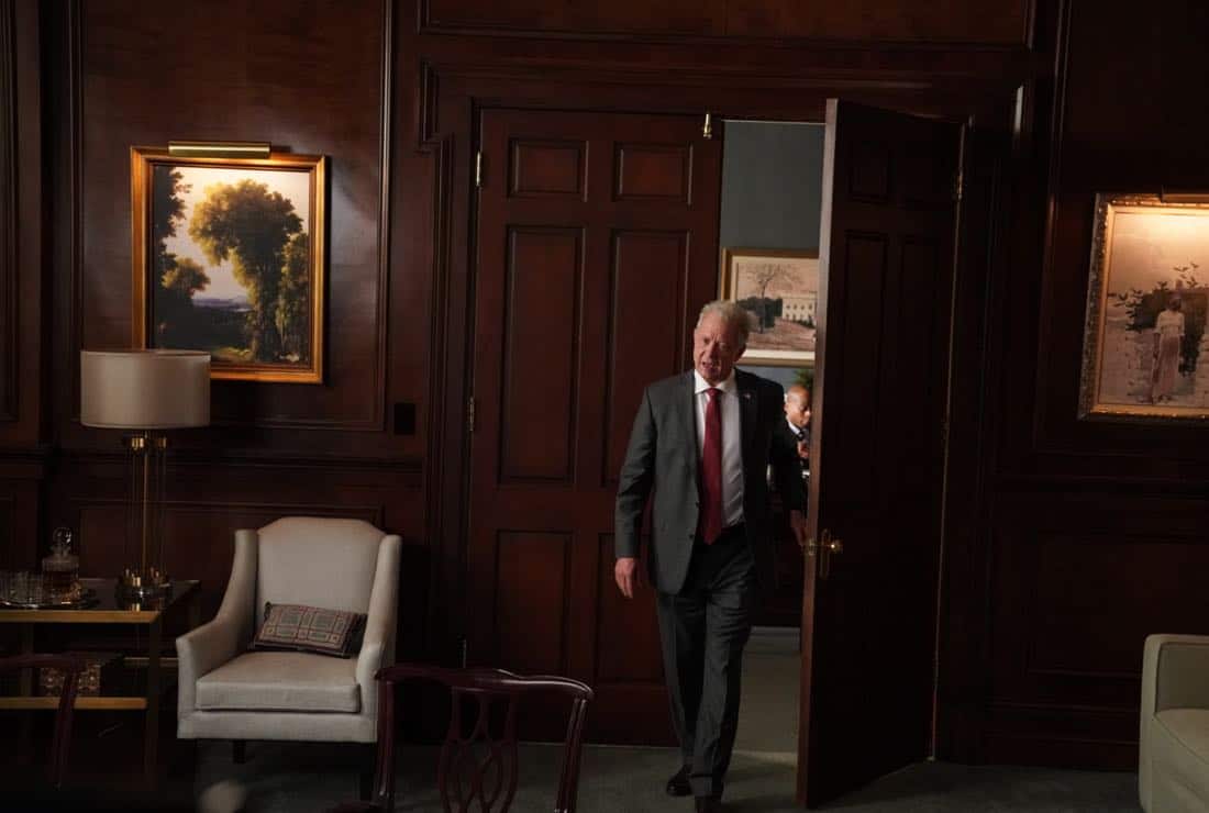 SCANDAL - “Adventures in Babysitting” - Olivia and Mellie assert their power like never before; meanwhile, Cyrus is working on congressional approval to declare war in Bashran, and QPA is keeping close watch on President Rashad’s niece, on “Scandal,” airing THURSDAY, NOV. 2 (9:00-10:00 p.m. EDT), on The ABC Television Network. (ABC/Mitch Haaseth) JEFF PERRY