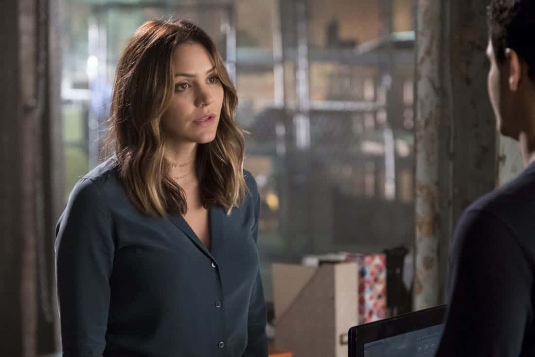 "Go With the Flo(rence)" --While tracking a device that can prevent a nuclear meltdown through the Los Angeles sewers, Walter learns the nuances of listening and not offering advice to Paige. Also, Team Scorpion meets Florence (guest star Tina Majorino), their new neighbor at the garage, after she sends a mix of smelly chemicals through their shared ventilation as a warning to keep the noise down, on SCORPION, Monday, Nov. 6 (10:00-11:00 PM, ET/PT) on the CBS Television Network. Pictured: Katharine McPhee, Elyes Gabel. Photo: Jessica Brooks/CBS é2017 CBS Broadcasting, Inc. All Rights Reserved