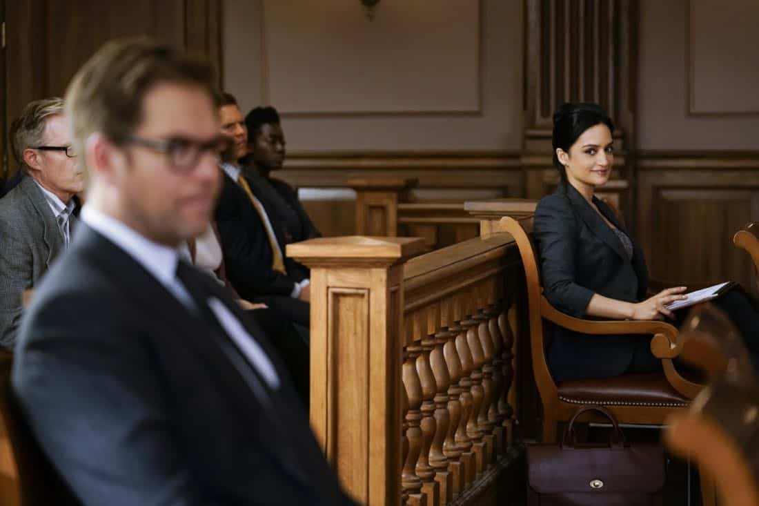 "The Devil, The Detail"-- Bull agrees to help the parents of a former employee sue a drug company when their son commits suicide during a drug trial. However, the task is complicated when the company brings in their own trial scientist, Arti Cander (Emmy Award winner Archie Panjabi), on BULL, Tuesday, Nov 14 (9:00-10:00 PM, ET/PT) on the CBS Television Network. Pictured L-R: Michael Weatherly as Dr. Jason Bull and Archiue Punjabi as Arti Cander Photo: Patrick Harbron/CBS ©2017 CBS Broadcasting, Inc. All Rights Reserved