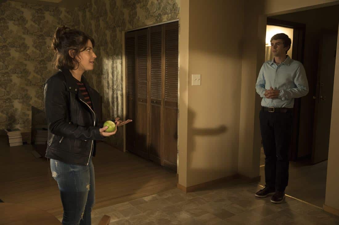 THE GOOD DOCTOR - "Apple" - During a robbery at the grocery mart Dr. Shaun Murphy is shopping at, his communication limitations puts lives at risk. Meanwhile, after Shaun's traumatic day, Dr. Aaron Glassman worries that he isn't doing enough to help Shaun, on "The Good Doctor," MONDAY, NOV. 20 (10:01-11:00 p.m. EST), on The ABC Television Network. (ABC/Jack Rowand) PAIGE SPARA, FREDDIE HIGHMORE