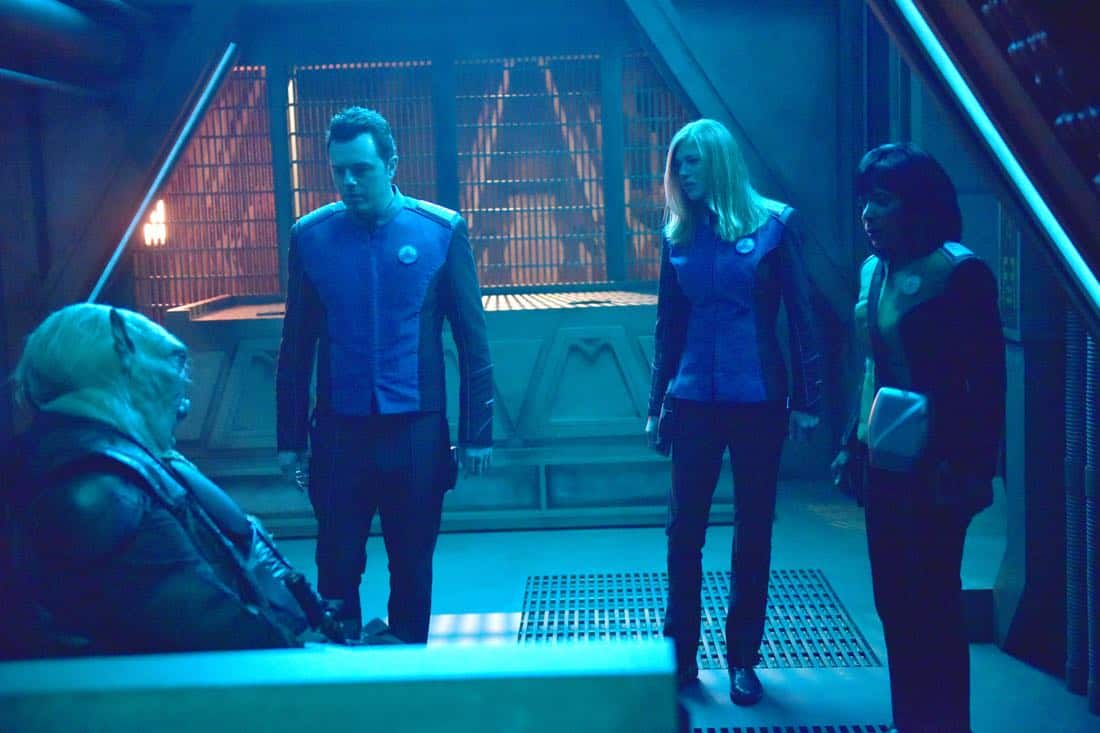 THE ORVILLE: L-R: Guest star Paul Vogt, Seth MacFarlane, Adrianne Palicki and Penny Johnson Jerald in the "New Dimensions" episode of THE ORVILLE airing Thursday, Nov. 30 (9:01-10:00 PM ET/PT) on FOX. ©2017 Fox Broadcasting Co. Cr: Michael Becker/FOX