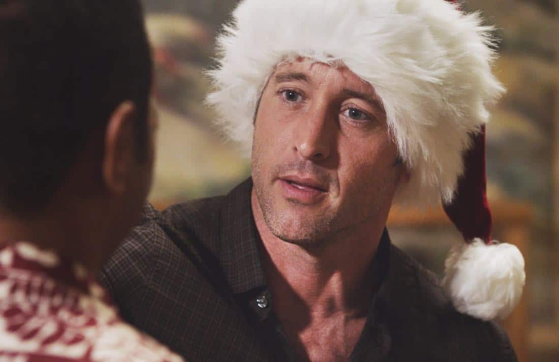"Oni kalalea ke kÃ
« a ka lÃÂ'au loa"-- It's Christmas Eve and Danny tells Charlie a bedtime story about a recent Five-0 case involving bad Santas and a holiday miracle, on HAWAII FIVE-0, at a special time, Friday, Dec. 15 (10:00-11:00 PM, ET/PT) on the CBS Television Network. Real-life military veterans Jason Redman, Steven Jackel, Kathryn Taylor-Smith and J. Eddie Martinez guest star as veterans who help McGarrett with the case. Pictured: Alex O'Loughlin as Steve McGarrett. Photo credit: Screengrab/é2017 CBS Broadcasting, Inc. All Rights Reserved. ("Oni kalalea ke kÃ
« a ka lÃÂ'au loa" is Hawaiian for "A Tall Tree Stands Above the Others")