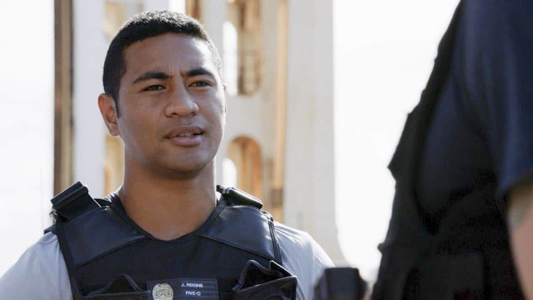 "Ka hopu nui 'ana"-- When an FBI agent who was cracking down on organized crime is killed, McGarrett rounds up every gang-related criminal on the island to find the culprit. Also, McGarrett tasks Adam with forming a new division within Five-0 to take on organized crime, on HAWAII FIVE-0, Friday, Jan. 5 (9:00-10:00 PM, ET/PT) on the CBS Television Network. Pictured: Beulah Koale as Junior Reigns. Photo credit: Screengrab/é2017 CBS Broadcasting, Inc. All Rights Reserved. ("Ka hopu nui 'ana" is Hawaiian for "The Round Up")