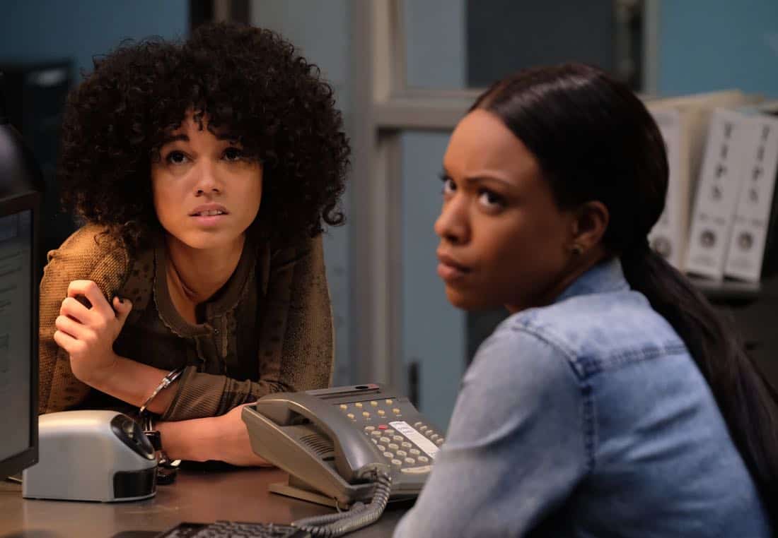 LETHAL WEAPON: Pictured L-R: Guest star NAME and Michelle Mitchenor in the "Double Shot of Bailey's" episode of LETHAL WEAPON airing Tuesday, Jan. 16 (8:00-9:00 PM ET/PT) on FOX. ©2017 Fox Broadcasting Co. CR: Darren Michaels/FOX
