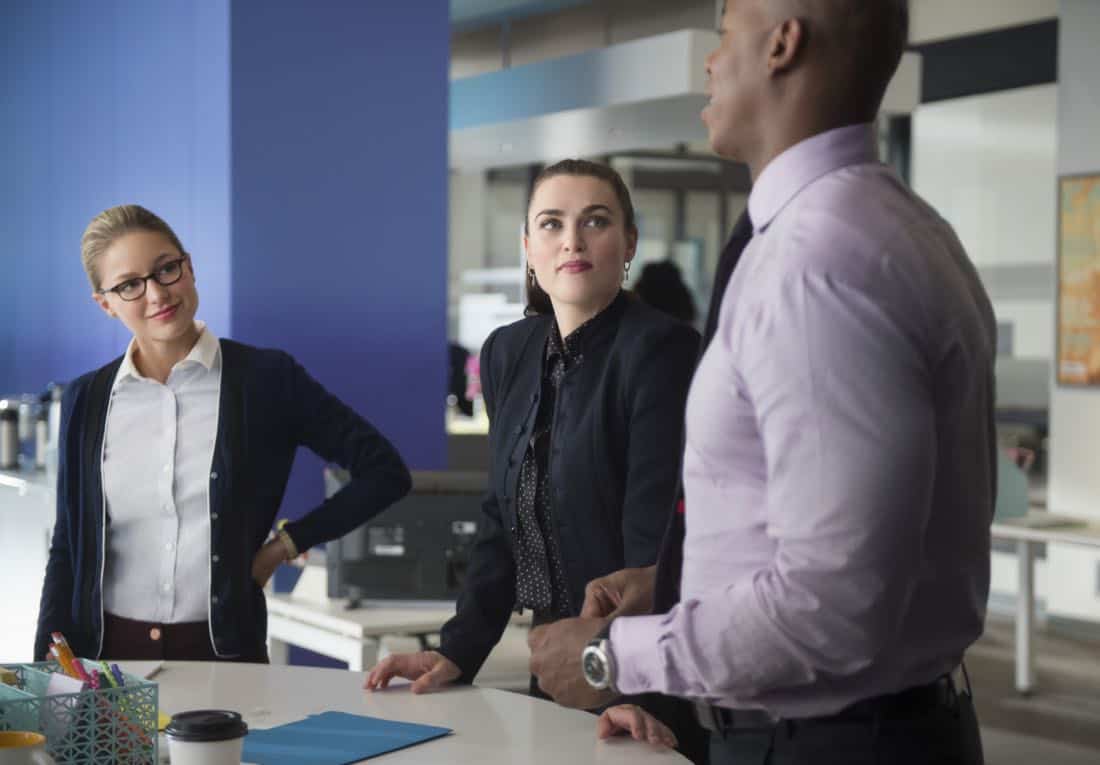 Supergirl -- "For Good" -- Image Number: SPG312a_0280.jpg -- Pictured (L-R): Melissa Benoist as Kara/Supergirl, Katie McGrath as Lena Luthor and Mehcad Brooks as James Olsen -- Photo: Diyah Pera/The CW -- é 2018 The CW Network, LLC. All Rights Reserved. Supergirl -- "For Good" -- Image Number: SPG312a_0280.jpg -- Pictured (L-R): Melissa Benoist as Kara/Supergirl, Katie McGrath as Lena Luthor and Mehcad Brooks as James Olsen -- Photo: Diyah Pera/The CW -- é 2018 The CW Network, LLC. All Rights Reserved.