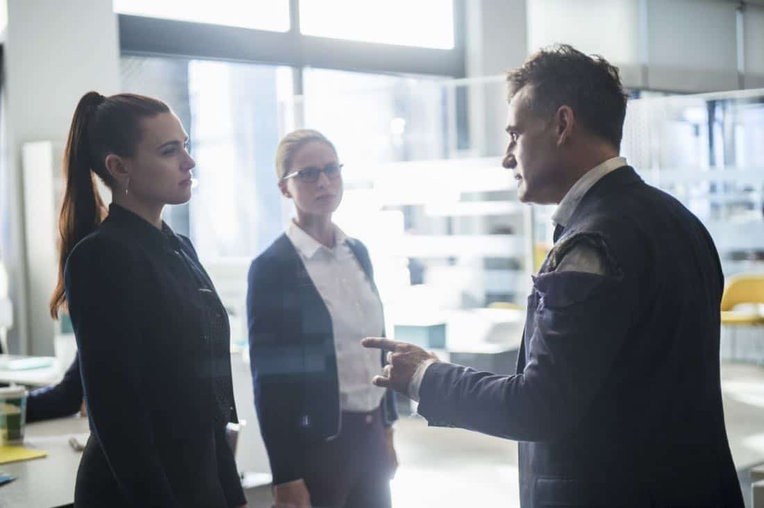 Supergirl -- "For Good" -- Image Number: SPG312a_0295.jpg -- Pictured (L-R): Katie McGrath as Lena Luthor, Melissa Benoist as Kara/Supergirl and Adrian Pasdar as Morgan Edge -- Photo: Diyah Pera/The CW -- é 2018 The CW Network, LLC. All Rights Reserved. Supergirl -- "For Good" -- Image Number: SPG312a_0295.jpg -- Pictured (L-R): Katie McGrath as Lena Luthor, Melissa Benoist as Kara/Supergirl and Adrian Pasdar as Morgan Edge -- Photo: Diyah Pera/The CW -- é 2018 The CW Network, LLC. All Rights Reserved.