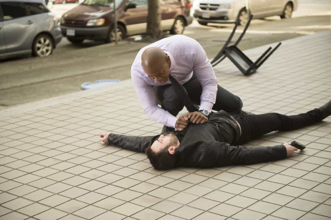 Supergirl -- "For Good" -- Image Number: SPG312b_0046.jpg -- Pictured: Mehcad Brooks as James Olsen -- Photo: Diyah Pera/The CW -- é 2018 The CW Network, LLC. All Rights Reserved.
