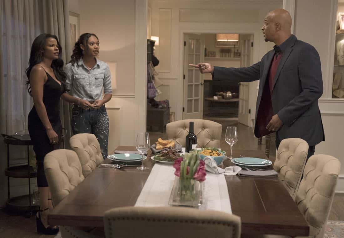 LETHAL WEAPON: Pictured L-R: Keesha Sharp, Chandler Kinney and Damon Wayans in the "An Inconvenient Ruth" episode of LETHAL WEAPON airing Tuesday, Feb. 6 (8:00-9:00 PM ET/PT) on FOX. ©2018 Fox Broadcasting Co. CR: Erik Voake/FOX